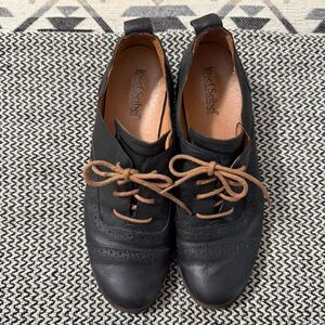 Josef Seibel Sienna 89 Oxford Black w/(brown shoelaces)Shoes